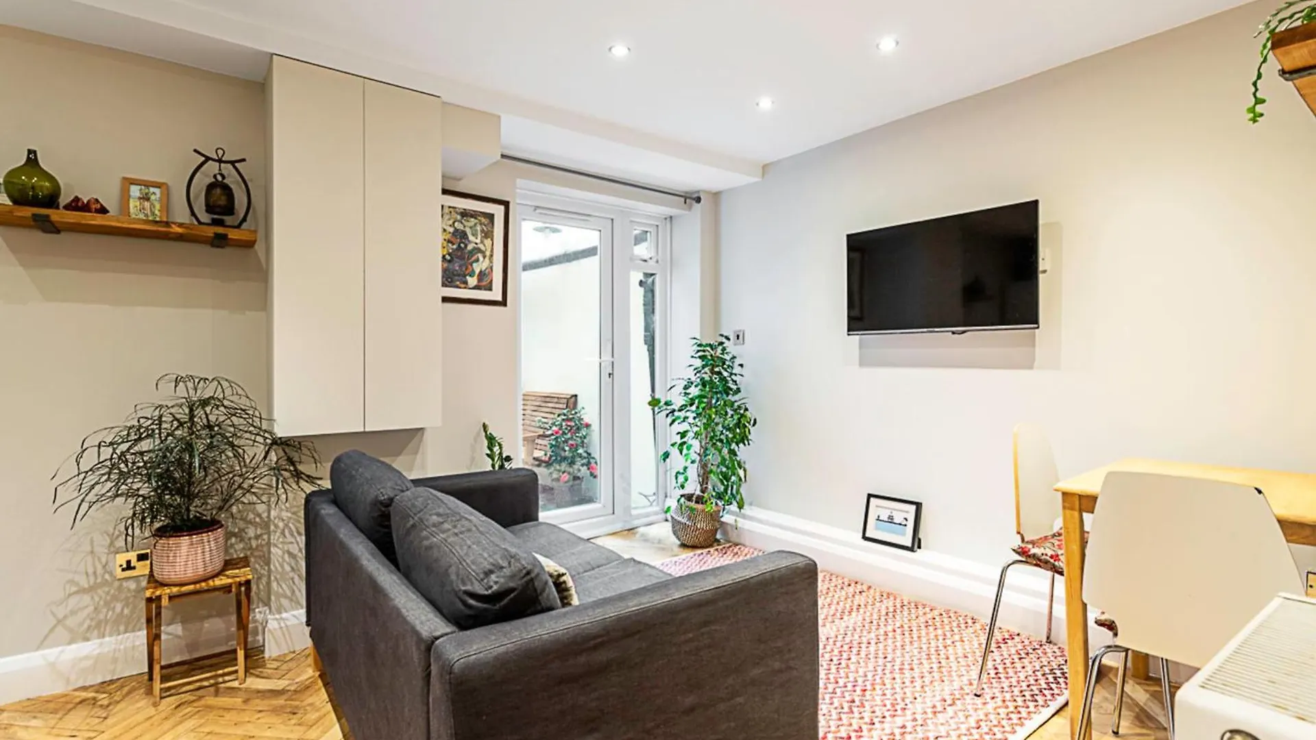 Cosy Garden Flat In Prestigious Residential Area Apartment London United Kingdom