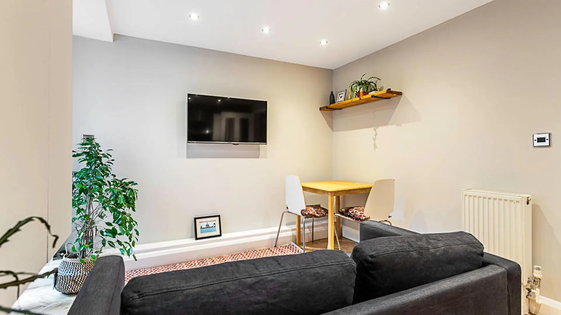 Cosy Garden Flat In Prestigious Residential Area Apartment London United Kingdom