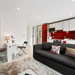 Apartment Cool Dalston Studio With Balcony And Gym, London